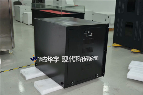 我司21號(hào)發(fā)貨浙江，為浙江某公司提供定制款恒溫恒濕戶外投影儀安裝柜(圖3)